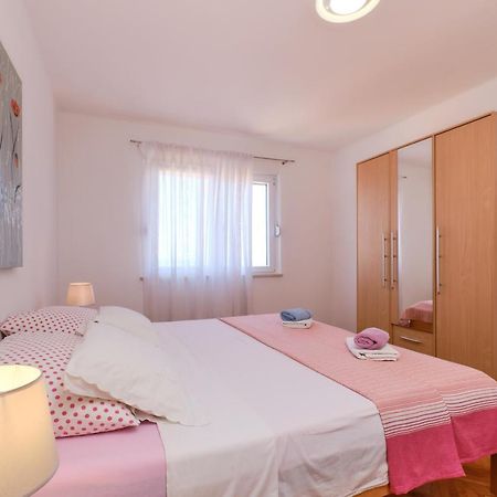 Sea View Apartment Sandra In Mali Losinj Luaran gambar