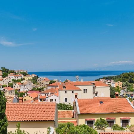 Sea View Apartment Sandra In Mali Losinj Luaran gambar